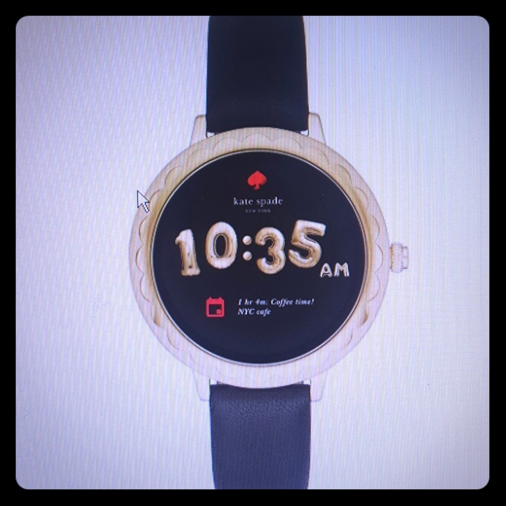 Kate Spade New York scallop touchscreen smartwatch
